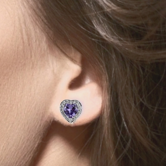 ❤️ Hallmark Purple Faux Tanzanite/Amethyst & Faux Diamond Heart Stud Earrings - Picture 6 of 7